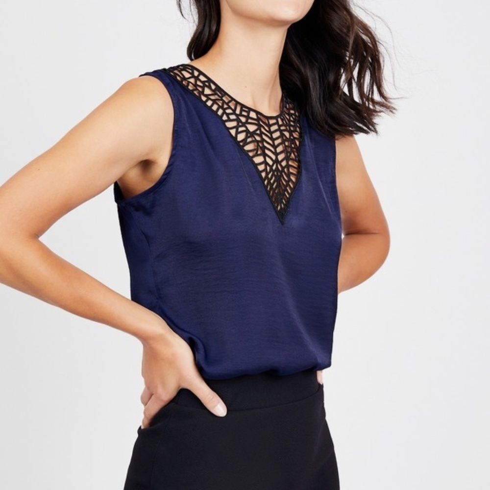 Noir - Novelty Neck Top